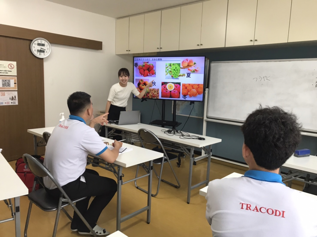 つみき日本語研修センター　教師紹介